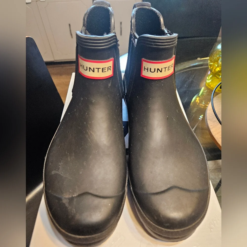 Hunter - Picture 2 of 6